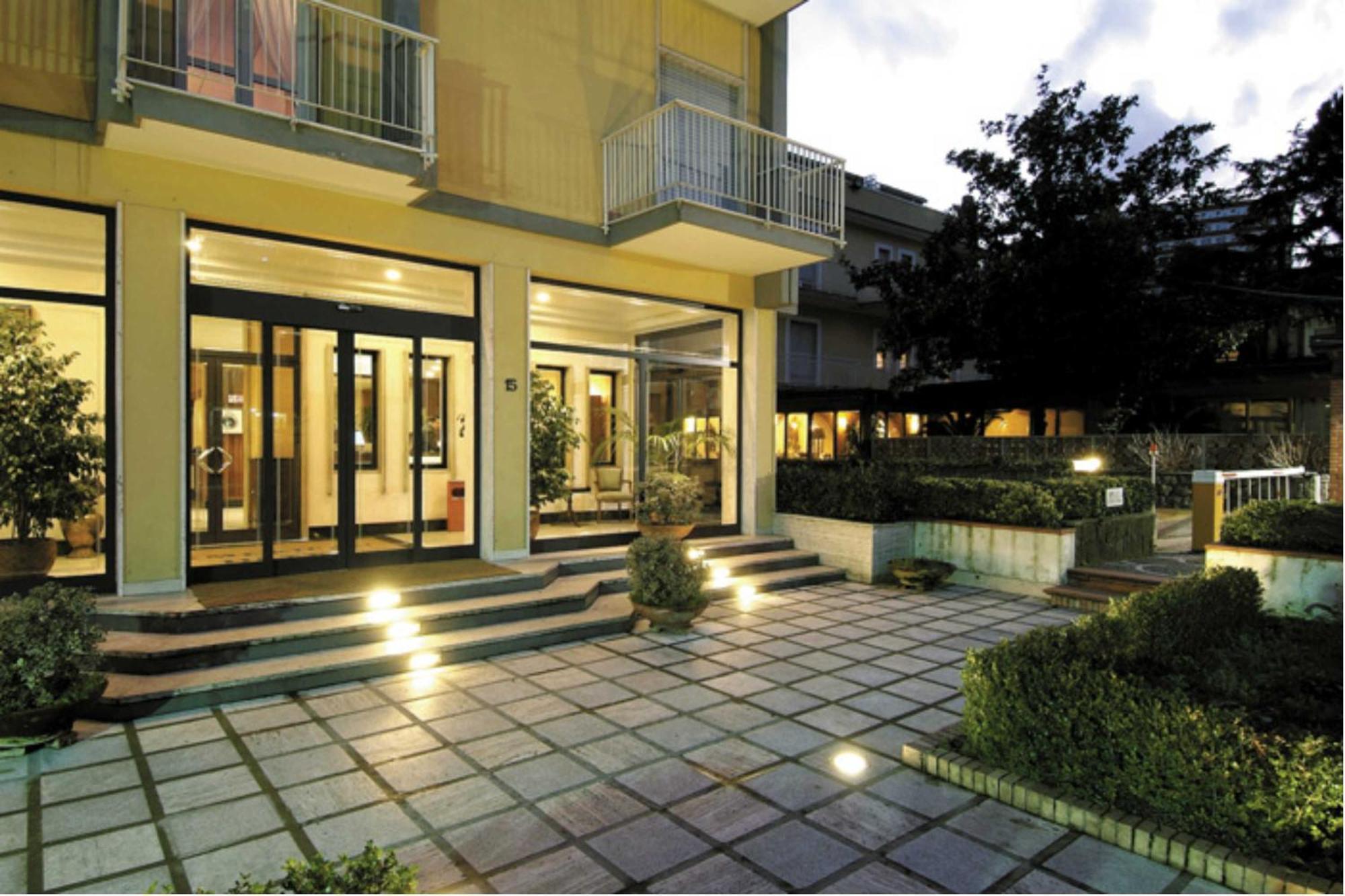 American Hotel Pozzuoli Dış mekan fotoğraf